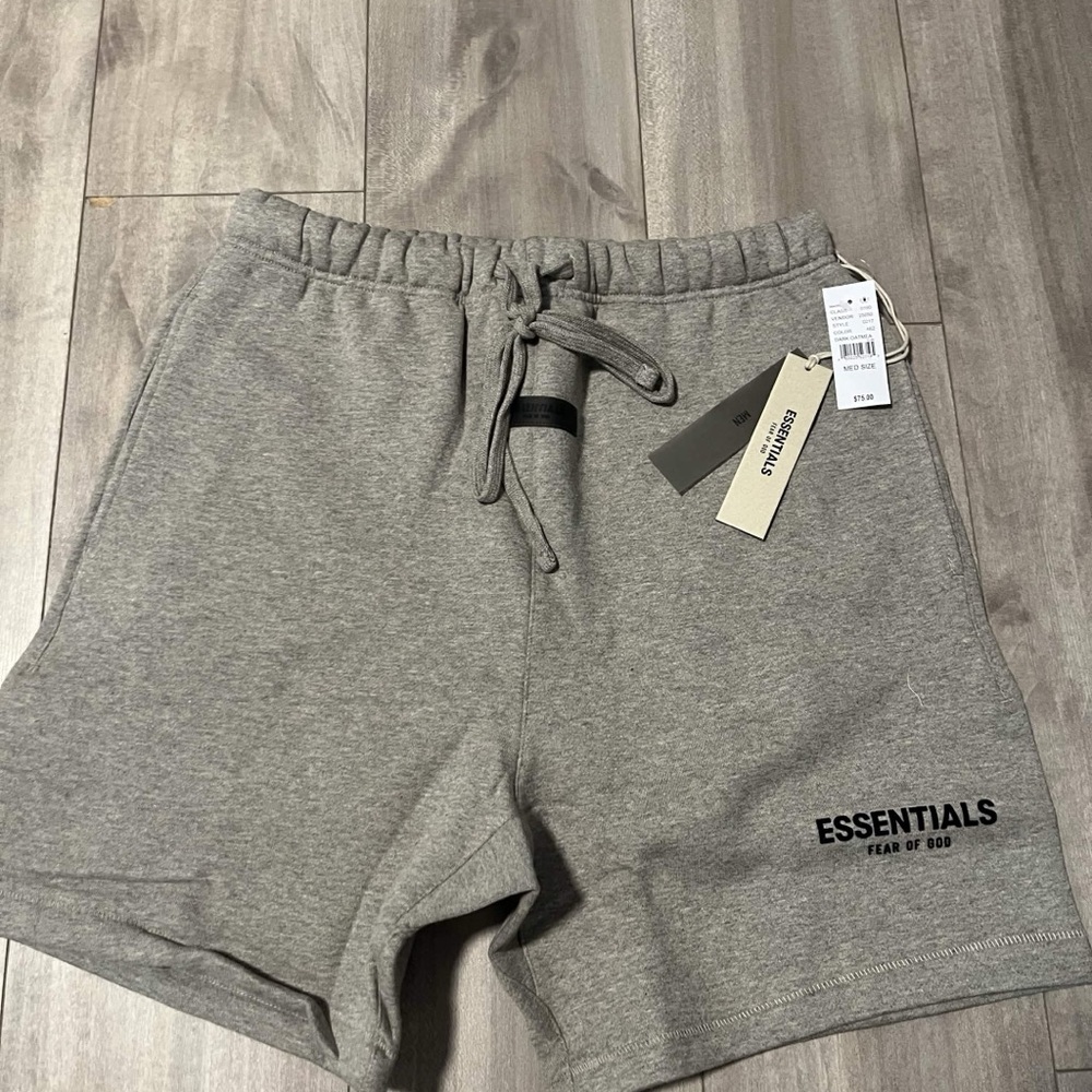 Medium dark oatmeal essentials shorts